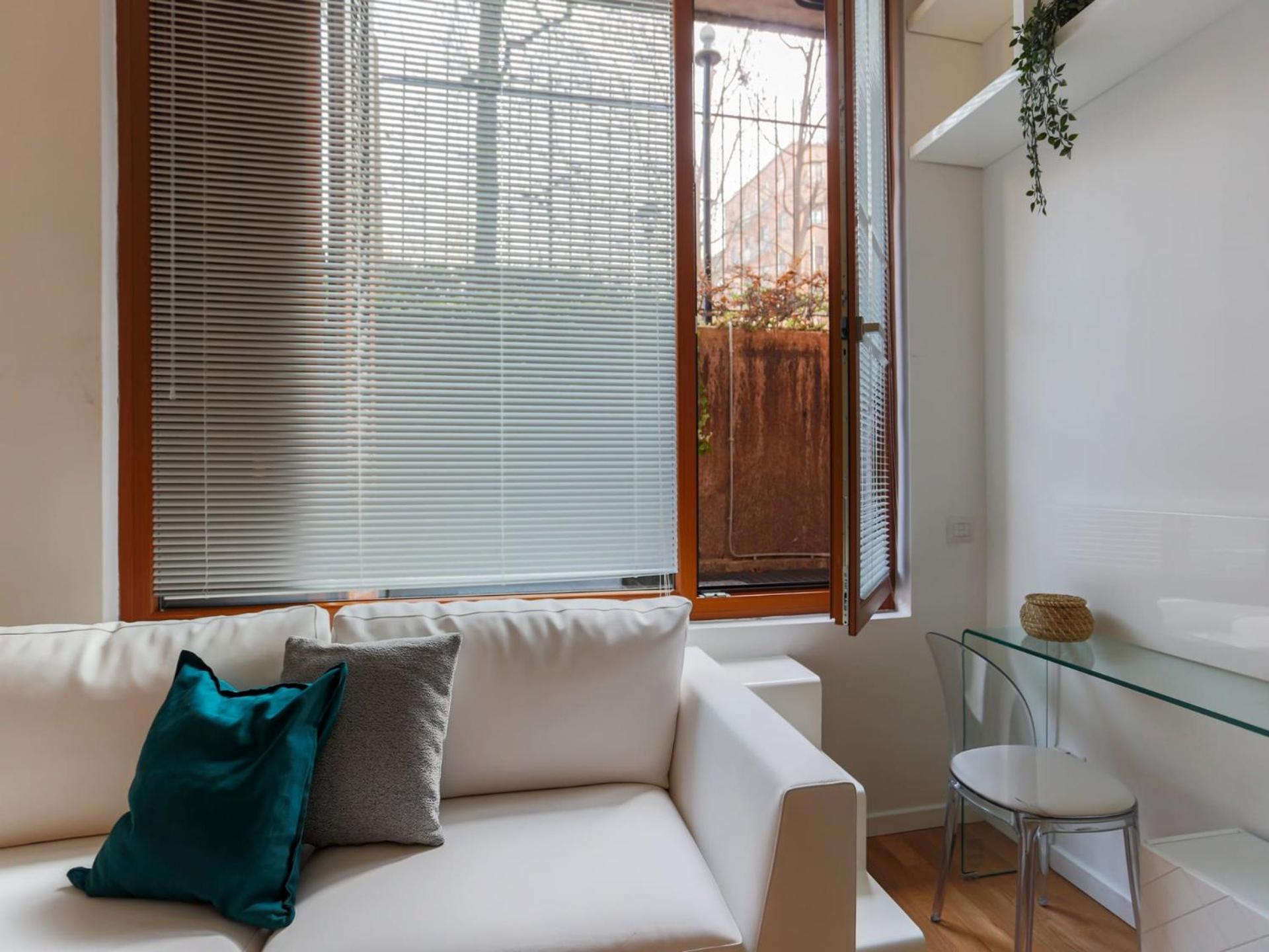 The Best Rent - One-Bedroom Apartment Near Crocetta Милан Экстерьер фото