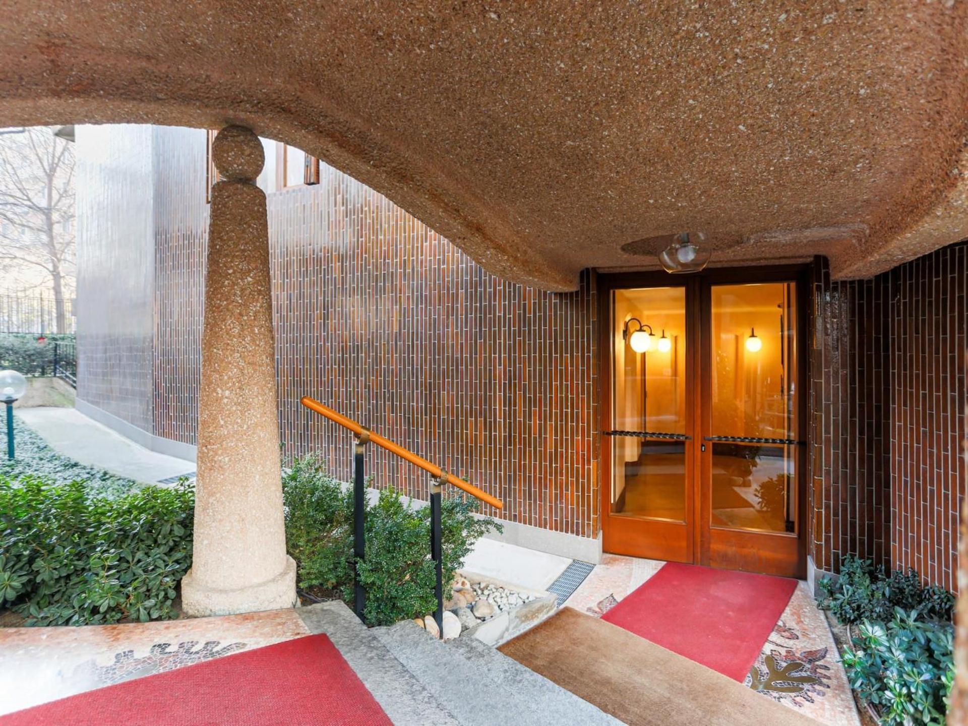 The Best Rent - One-Bedroom Apartment Near Crocetta Милан Экстерьер фото